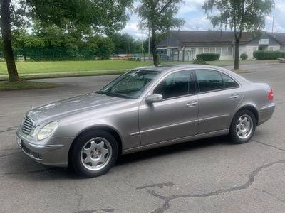 Mercedes E240