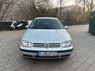 Gebraucht VW Golf IV 105 PS (77 kW) 2000 Silber Limousine