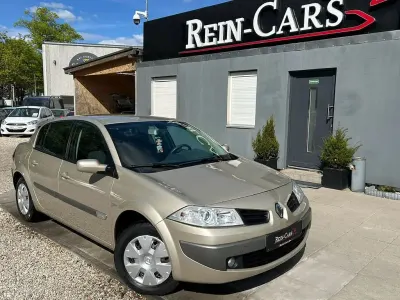 Używany Renault Mégane Avantage 111 KM (81 kW) 2007 Brązowy Sedan/Limuzyna