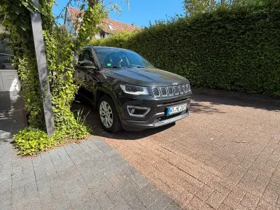 Gebraucht Jeep Compass Limited 150 PS (110 kW) 2021 Schwarz SUV