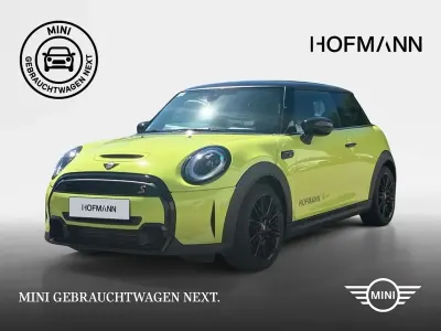 Gebraucht Mini Cooper S Classic 178 PS (130 kW) 2023 Zesty yellow uni Kleinwagen