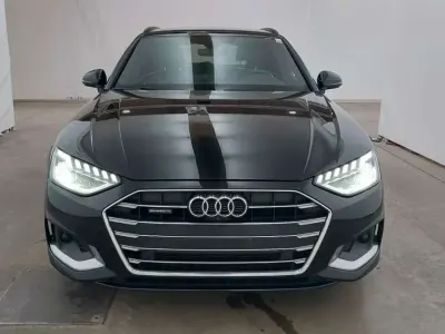 Gebraucht Audi A4 Ambiente 204 PS (150 kW) 2022 Brillantschwarz Kombi