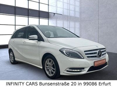Gebraucht Mercedes B200 156 PS (114 kW) 2014 Weiß Van / Kleinbus