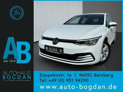 Gebraucht VW Golf VIII Life 110 PS (80 kW) 2023 Pure white Limousine