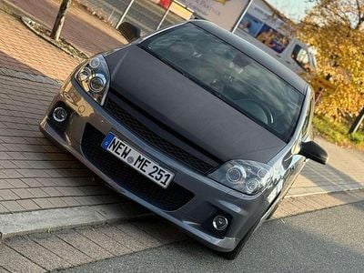 Gebraucht Opel Astra GTC Sport 140 PS (102 kW) 2006 Silber Limousine