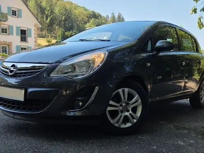 Gebraucht Opel Corsa 87 PS (63 kW) 2011 Grau Kleinwagen