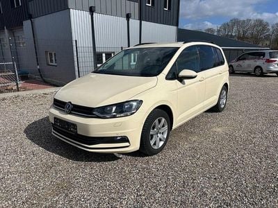 Gebraucht VW Touran Comfortline 150 PS (110 kW) 2024 Beige Van / Kleinbus