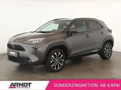 Gebraucht Toyota Yaris Cross Team 131 PS (96 kW) 2024 Grau SUV