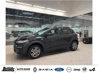 Gebraucht Dacia Sandero Stepway 110 PS (80 kW) 2023 Grau Kleinwagen