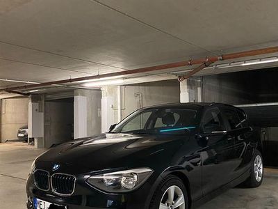 Gebraucht BMW 116 Sport Line 116 PS (85 kW) 2012 Schwarz Kleinwagen