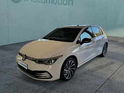 Gebraucht VW Golf VIII 110 PS (80 kW) 2025 Weiß Kleinwagen