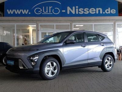 Neu Hyundai Kona Select 129 PS (94 kW) 2025 Blau SUV