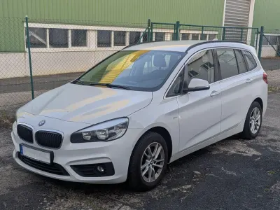Gebraucht BMW 218 Gran Tourer Advantage 136 PS (100 kW) 2016 Weiß Van / Kleinbus