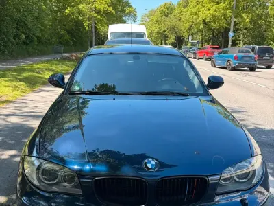 Gebraucht BMW 116 122 PS (89 kW) 2010 Blau Kleinwagen