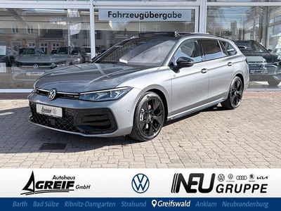 Second-hand VW Passat R-line 193 CP (141 kW) 2026 Gri Break