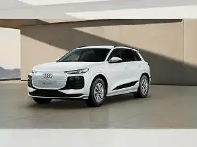 Gebraucht Audi Q6 e-tron 225 kW (306 PS) 2025 Weiß (gletscherweiss) SUV