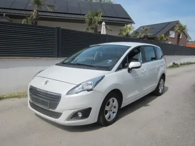 Gebraucht Peugeot 5008 150 PS (110 kW) 2015 Weiß Van / Kleinbus
