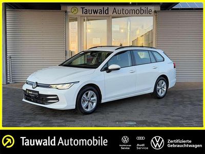 Weiß Gebraucht 2024 VW Golf VIII Life Kombi | 25.340 € (Guter Preis)