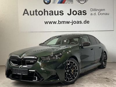 Grün Neu 2025 BMW M5 Sport Line Limousine | 157.150 €