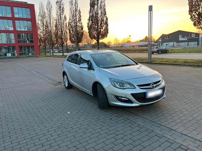 Gebraucht Opel Astra 165 PS (121 kW) 2015 Grau Kombi