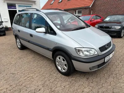 Gebraucht Opel Zafira 125 PS (91 kW) 2002 Silber Van / Kleinbus