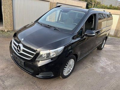 Schwarz Gebraucht 2014 Mercedes V250 Van / Kleinbus | 16.750 € (Fairer Preis)