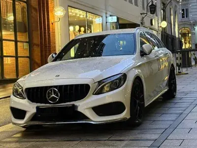 Gebraucht Mercedes C400 AMG line 333 PS (244 kW) 2017 Weiß Limousine
