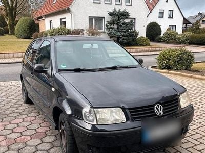 Gebraucht VW Polo Match 60 PS (44 kW) 2001 Schwarz Kleinwagen
