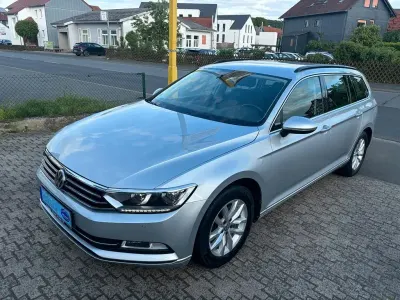 Gebraucht VW Passat 150 PS (110 kW) 2018 Silber Kombi