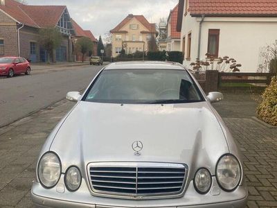 Mercedes CLK320