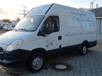 Gebraucht Iveco Daily 145 PS (106 kW) 2013 Weiß Van / Kleinbus