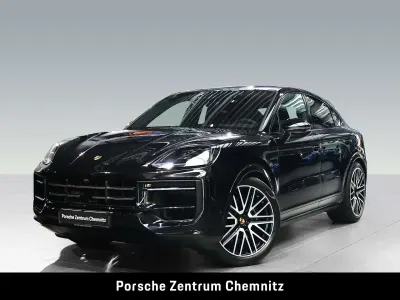 Gebraucht Porsche Cayenne E-Hybrid 470 PS (345 kW) 2026 Schwarz SUV
