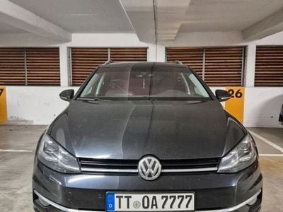Gebraucht VW Golf VII Highline 150 PS (110 kW) 2018 Schwarz Kombi