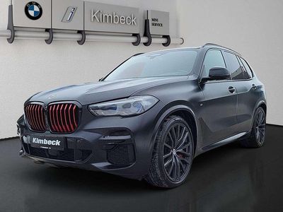 Gebraucht BMW X5 M M Sport 530 PS (389 kW) 2023 Frozen black metallic SUV