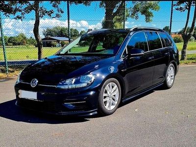 Schwarz Gebraucht 2020 VW Golf VII R-line Kombi | 18.999 € (Fairer Preis)
