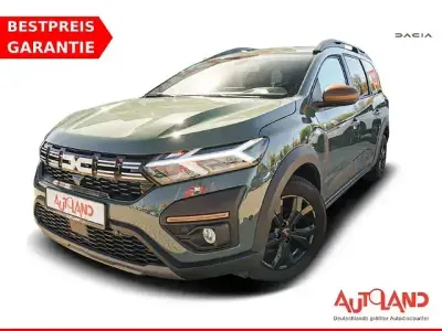 Usata Dacia Jogger Extreme 110 CV (80 kW) 2024 Verde Monovolume