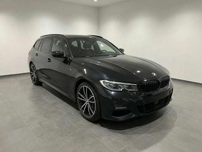 Gebraucht BMW 320 M Sport 190 PS (139 kW) 2022 Black sapphire metallic Kombi