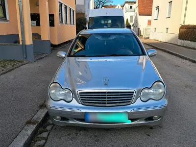 Gebraucht Mercedes C200 163 PS (119 kW) 2003 Limousine