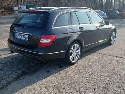 Gebraucht Mercedes C220 Avantgarde 170 PS (125 kW) 2012 Schwarz Kombi