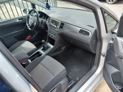 Gebraucht VW Golf Sportsvan Trendline 110 PS (80 kW) 2014 Silber Van / Kleinbus