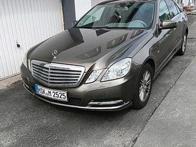 Mercedes E300