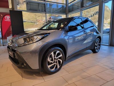 Grau Neu 2025 Toyota Aygo X Team SUV | 16.290 € (Guter Preis)