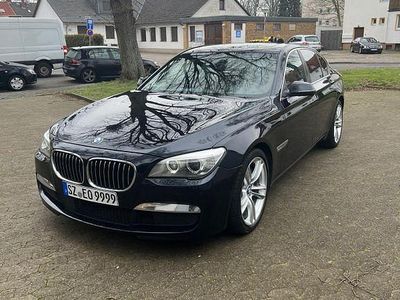 BMW 730