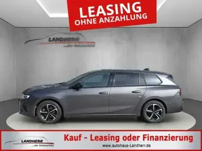 Gebraucht Opel Astra 131 PS (96 kW) 2025 Vulkan grau (metallic) Kombi