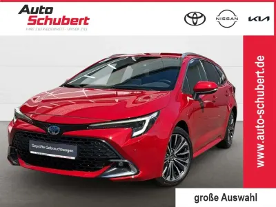 Gebraucht Toyota Corolla Team 140 PS (102 kW) 2023 Emotional red2 Kombi