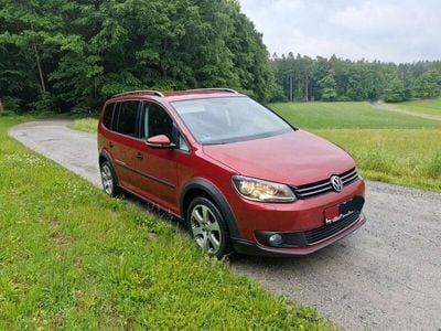 VW Touran Cross