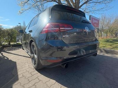Second-hand VW Golf VII GTI 360 CP (264 kW) 2016 Gri Berlinǎ