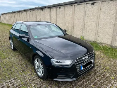 Gebraucht Audi A4 S-Line 177 PS (130 kW) 2012 Schwarz Kombi