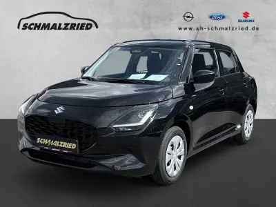 Neu Suzuki Swift Club 83 PS (61 kW) 2025 Schwarz Kleinwagen