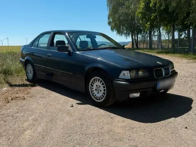 Gebraucht BMW 316 Basis 100 PS (73 kW) 1992 Blau Limousine